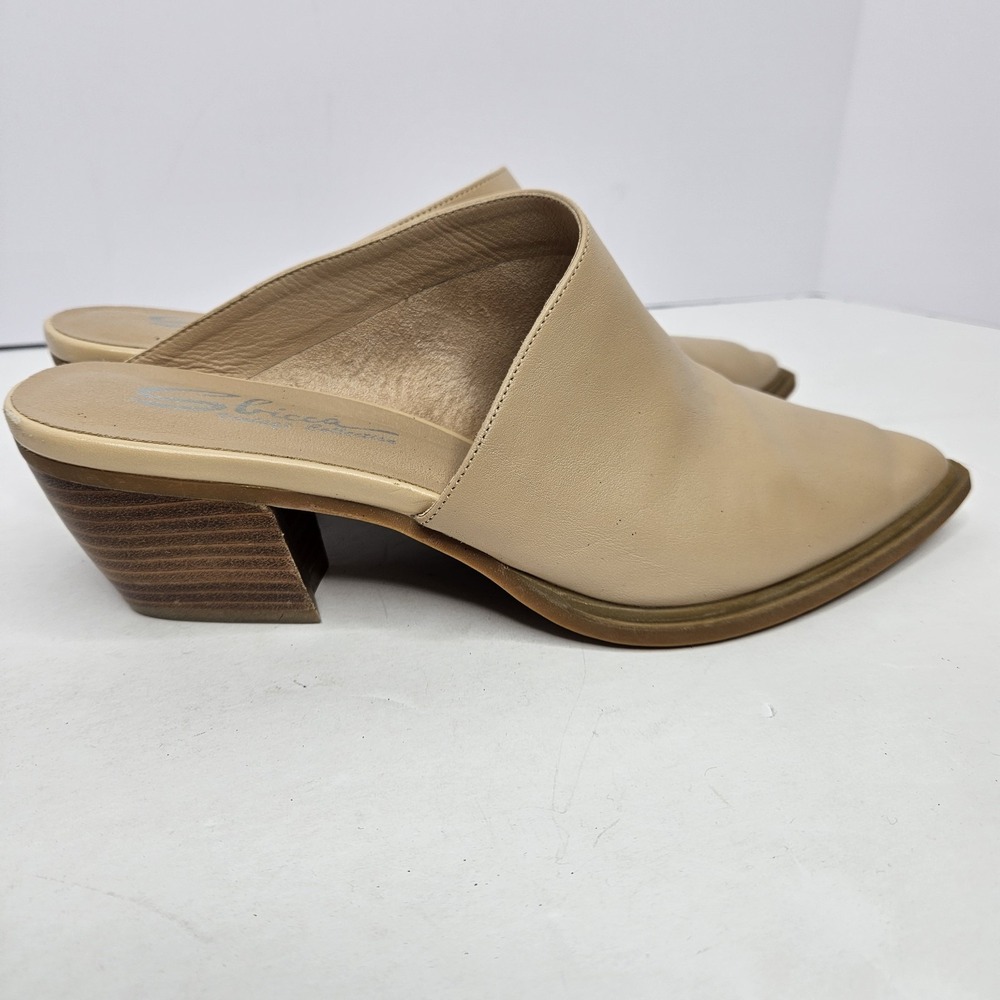 Sbicca Vintage Collection Mules Size 9‎ Heel 2" Heel To Toe 11"